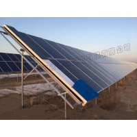 太阳能光伏板清洗前后对比,光伏板清洗的重要性